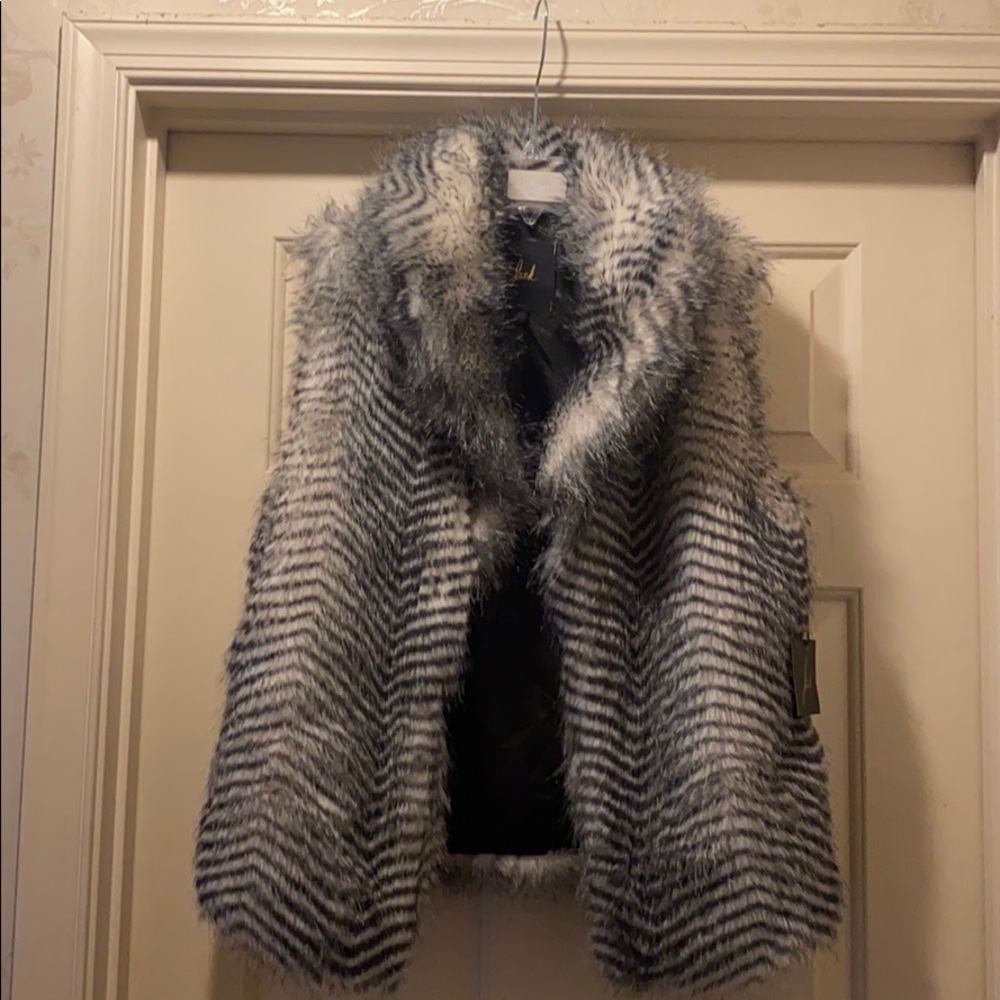 BB Dakota Janika Vest